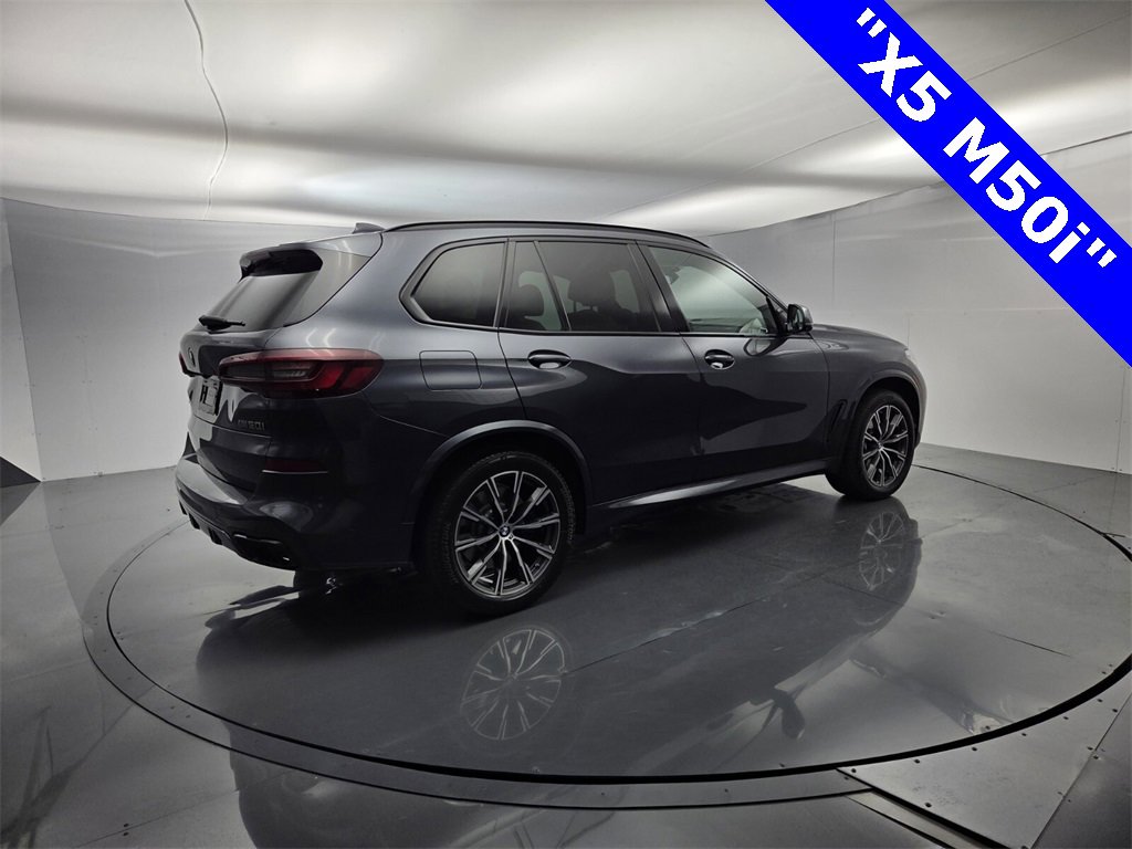 Used 2021 BMW X5 M50i w/ Executive Package image 15