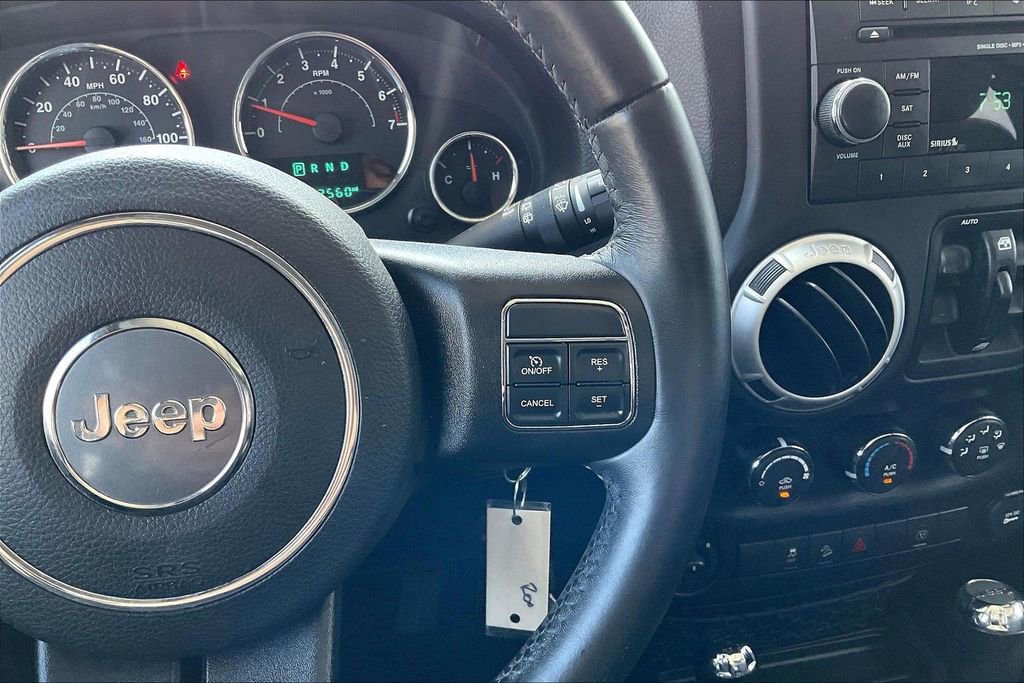 Used 2016 Jeep Wrangler Unlimited Sahara w/ Connectivity Group image 18