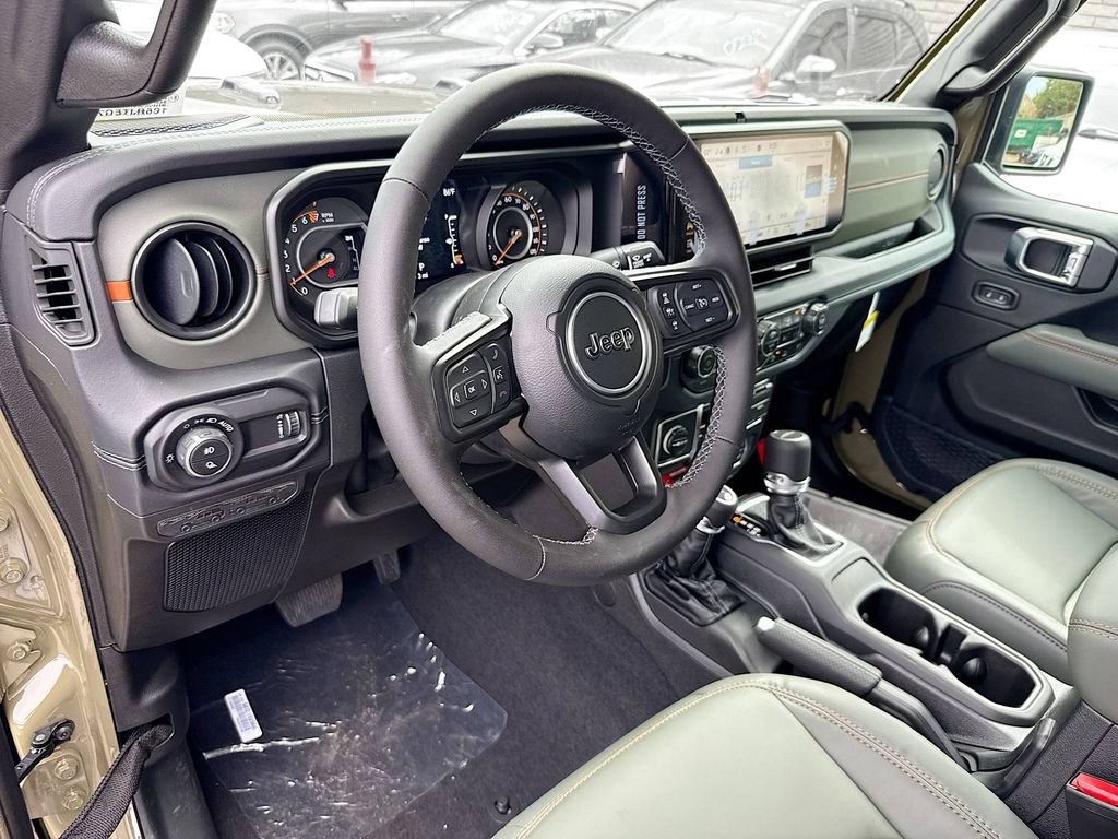 Used 2025 Jeep Gladiator Mojave w/ Safety Group AWD/4WD image 10