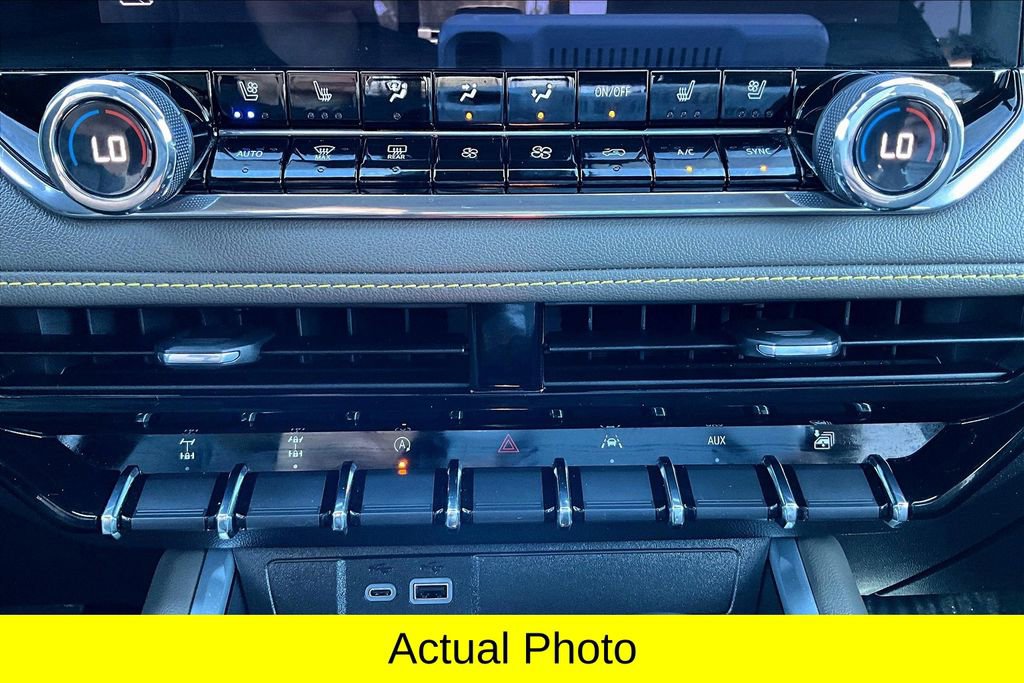 Used 2023 Chevrolet Colorado ZR2 w/ ZR2 Convenience Package III image 26