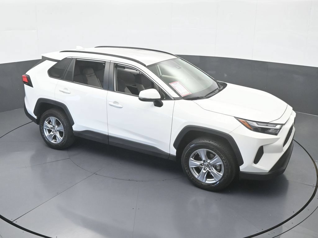 Used 2024 Toyota RAV4 XLE AWD/4WD image 49