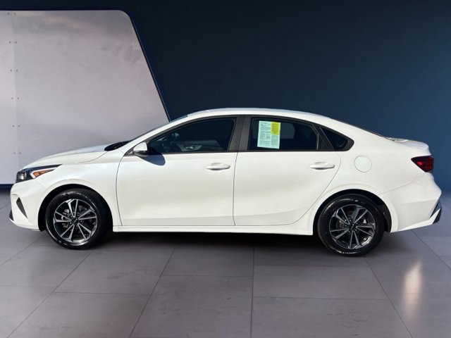 Certified 2023 Kia Forte LXS w/ LXS Technology Package FWD image 2