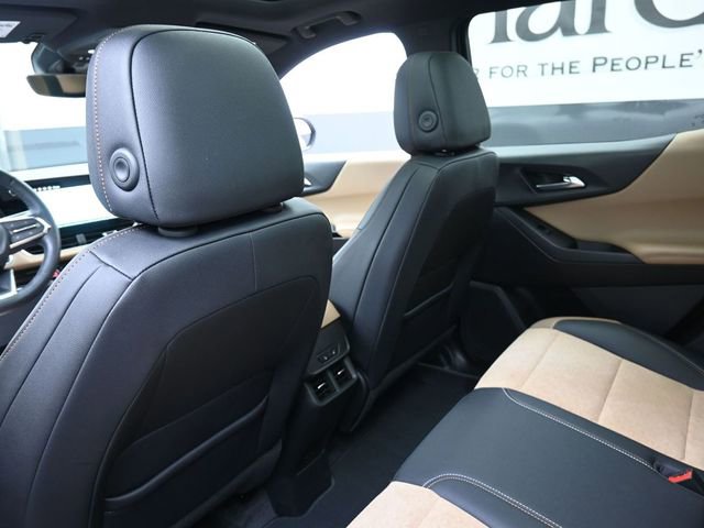 Used 2025 Chevrolet Equinox ACTIV w/ Safety and Technology Package image 23