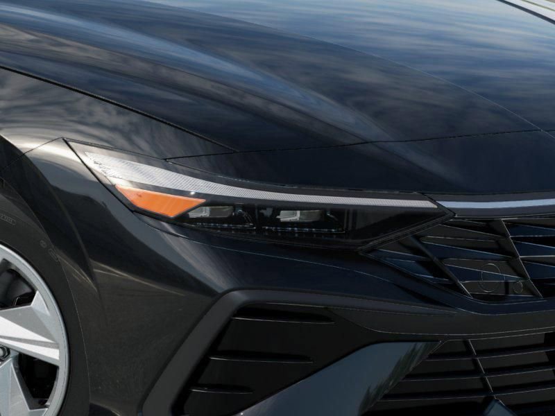 New 2026 Hyundai Elantra SE FWD image 9