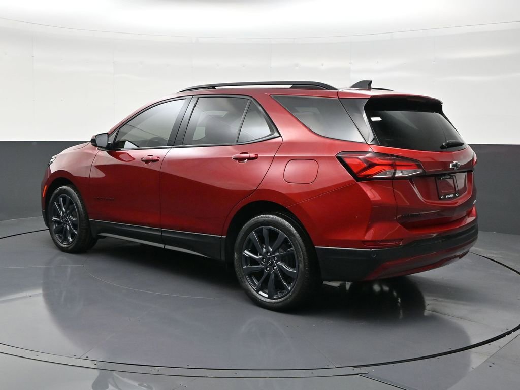 Used 2024 Chevrolet Equinox RS image 3