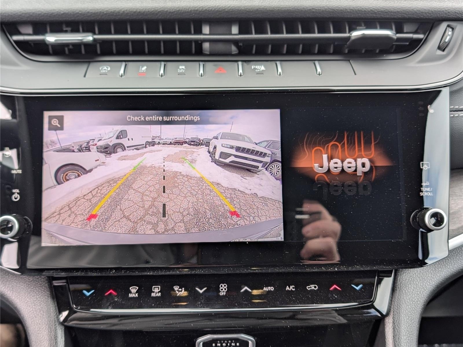 New 2026 Jeep Grand Cherokee Altitude AWD/4WD image 23