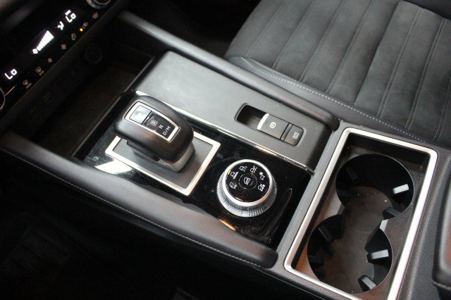 Used 2024 Mitsubishi Outlander SE image 16