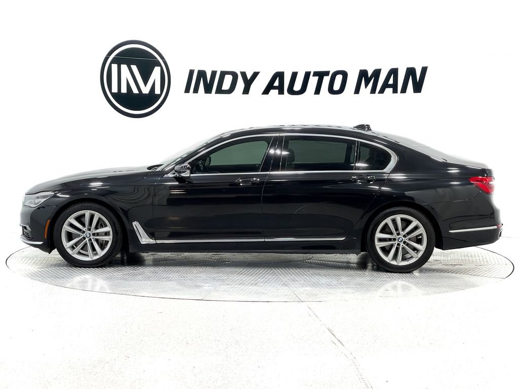 Used 2018 BMW 750i w/ Executive Package RWD image 7