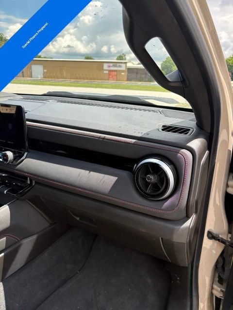 Used 2023 Chevrolet Colorado Z71 w/ Z71 Convenience Package 2 AWD/4WD image 30