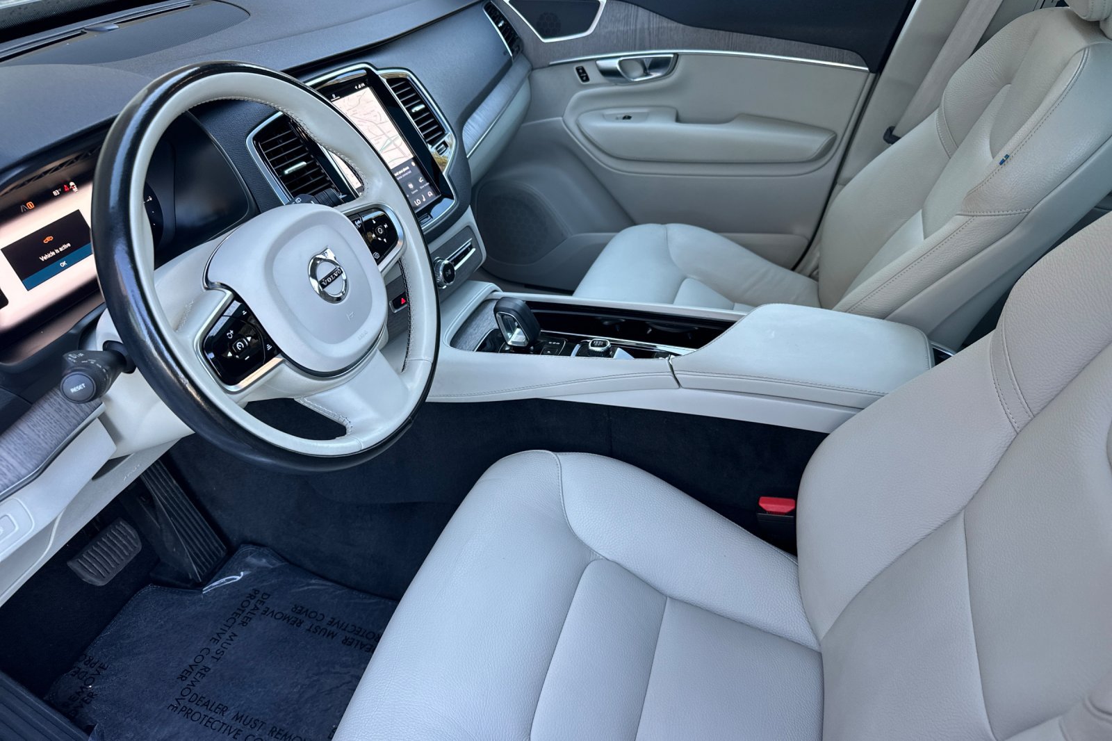 Certified 2023 Volvo XC90 T8 Plus w/ Protection Package AWD/4WD image 10