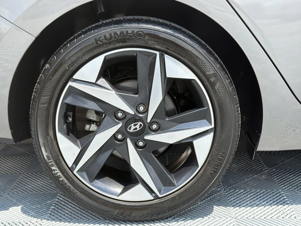 Used 2023 Hyundai Elantra SEL w/ Convenience Package FWD image 20