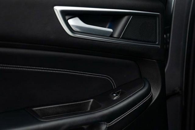 Used 2024 Ford Edge Titanium image 26