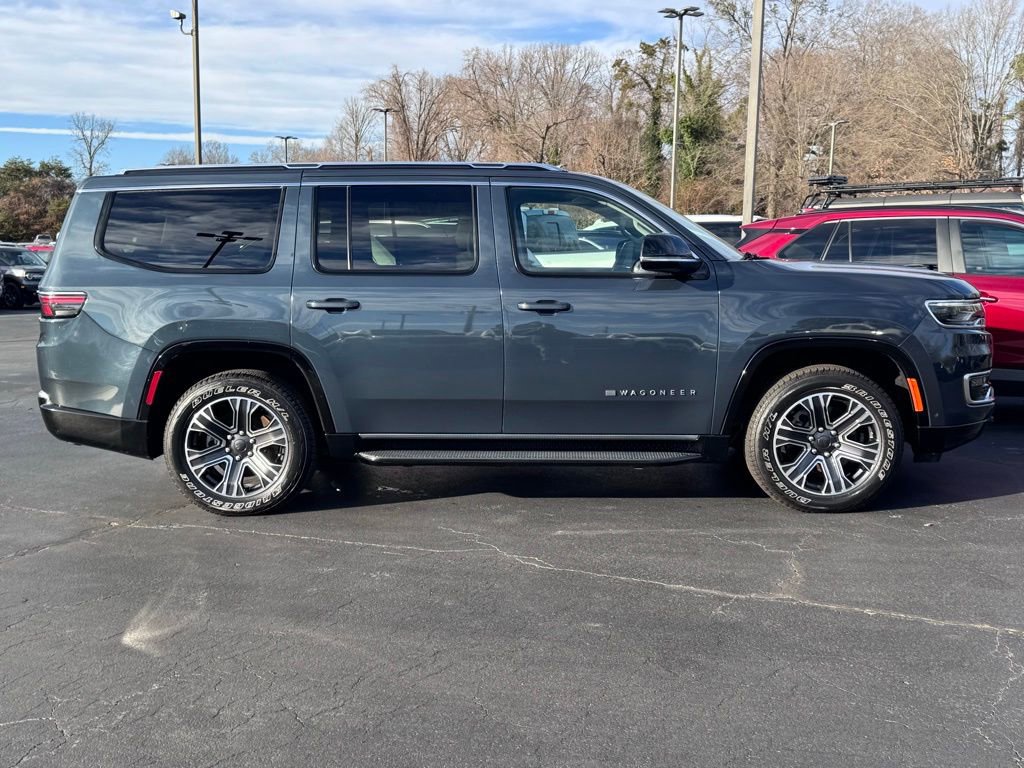 Used 2023 Jeep Wagoneer 4WD w/ Premium Group I image 4