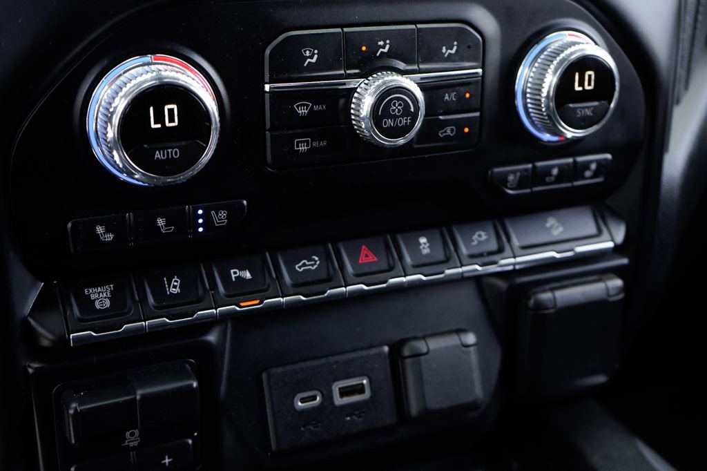 Used 2020 GMC Sierra 2500 Denali w/ Denali Ultimate Package image 36