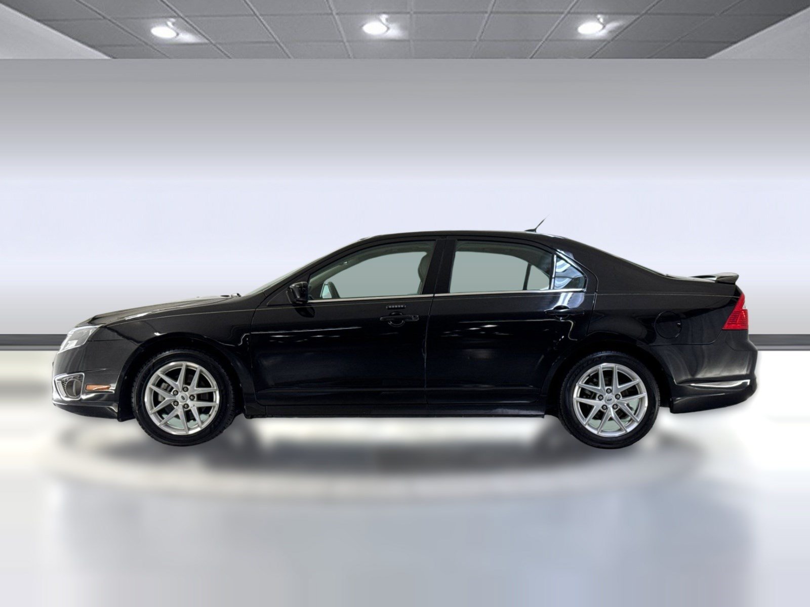 Used 2011 Ford Fusion SEL w/ 302A Rapid Spec Order Code FWD image 2