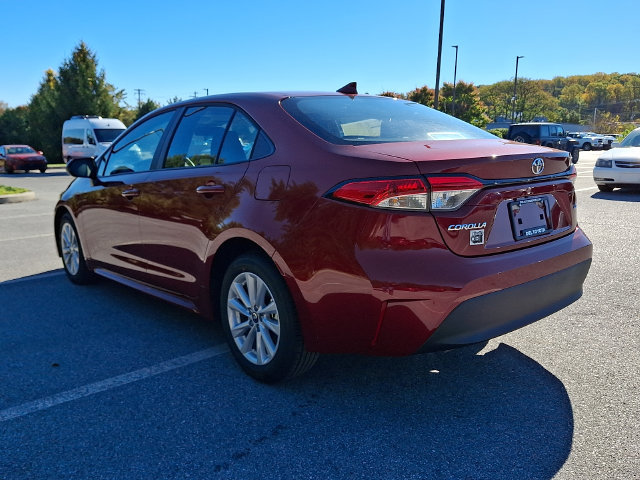New 2027 Toyota Corolla LE w/ LE Premium Package FWD image 3