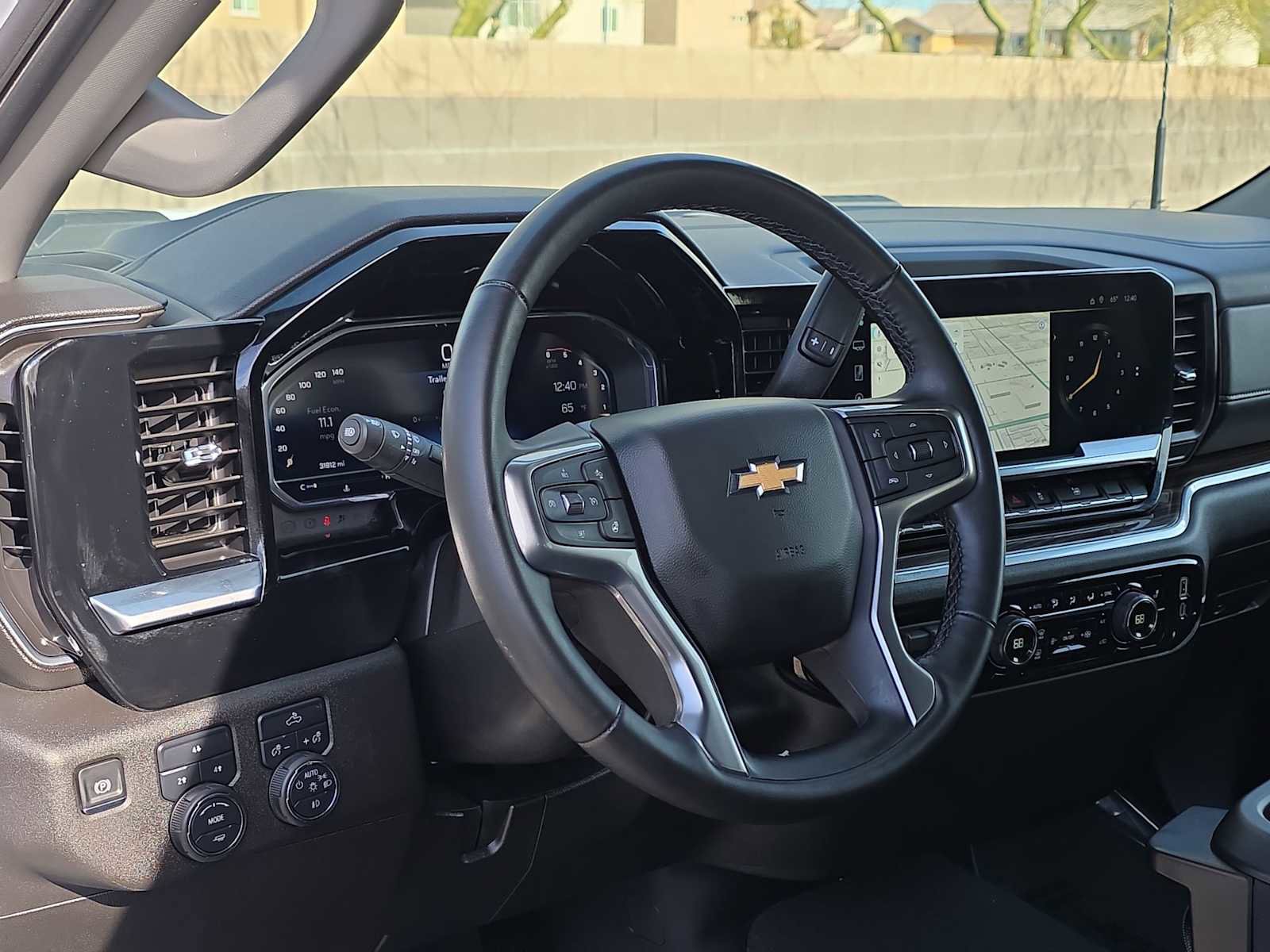 Used 2025 Chevrolet Silverado 2500 LT w/ Convenience Package image 2