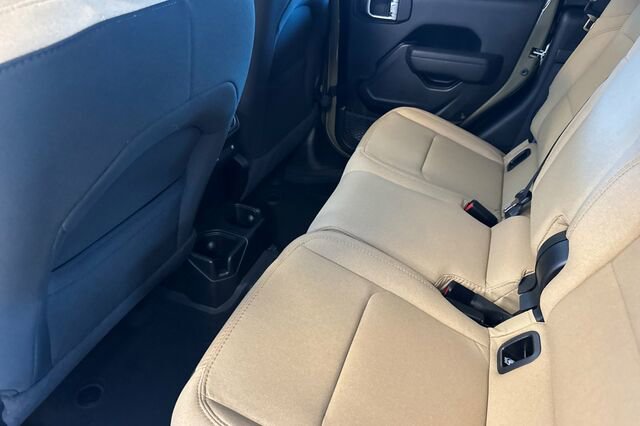 New 2026 Jeep Gladiator Sport AWD/4WD image 7