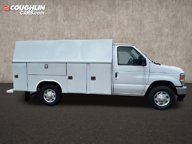 New 2026 Ford E-350 and Econoline 350 Super Duty w/ Power Equipment Group RWD image 6