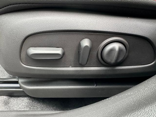 New 2025 Chevrolet Trax RS w/ Sunroof Package image 22