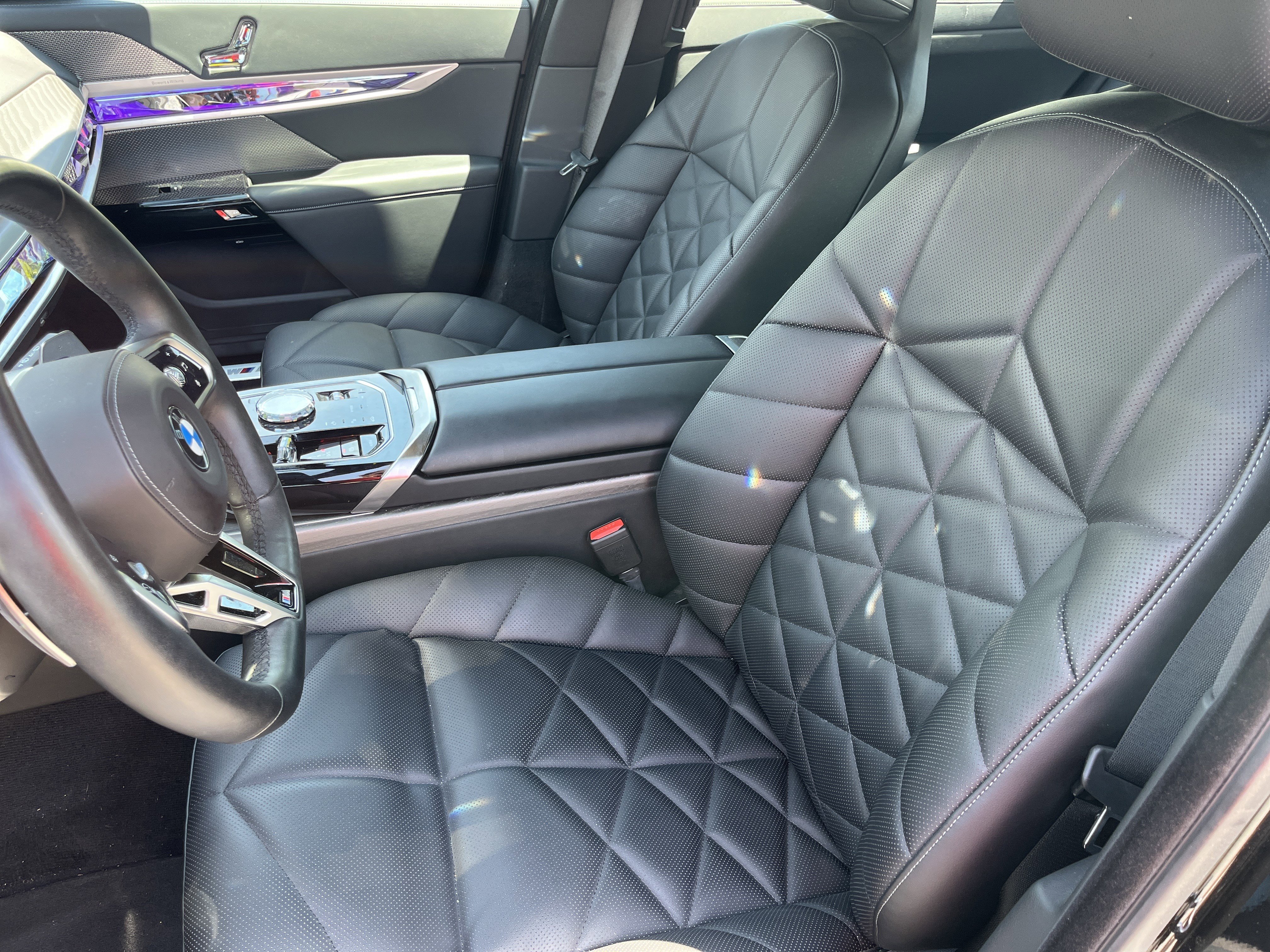 Used 2023 BMW 740i RWD image 19