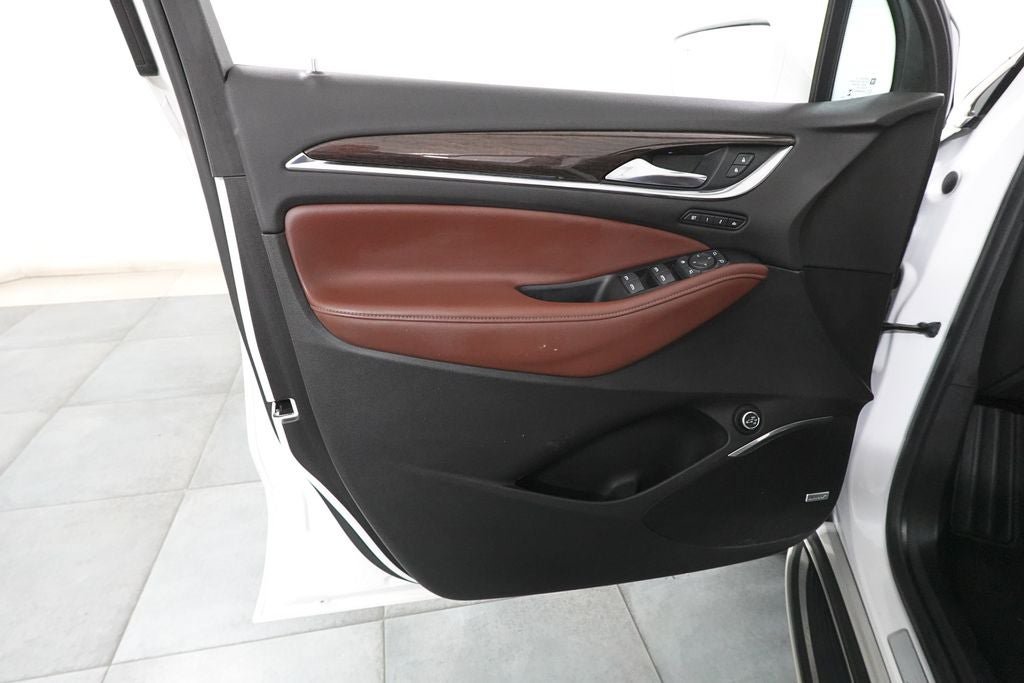 Used 2018 Buick Enclave Avenir w/ Avenir Technology Package image 24