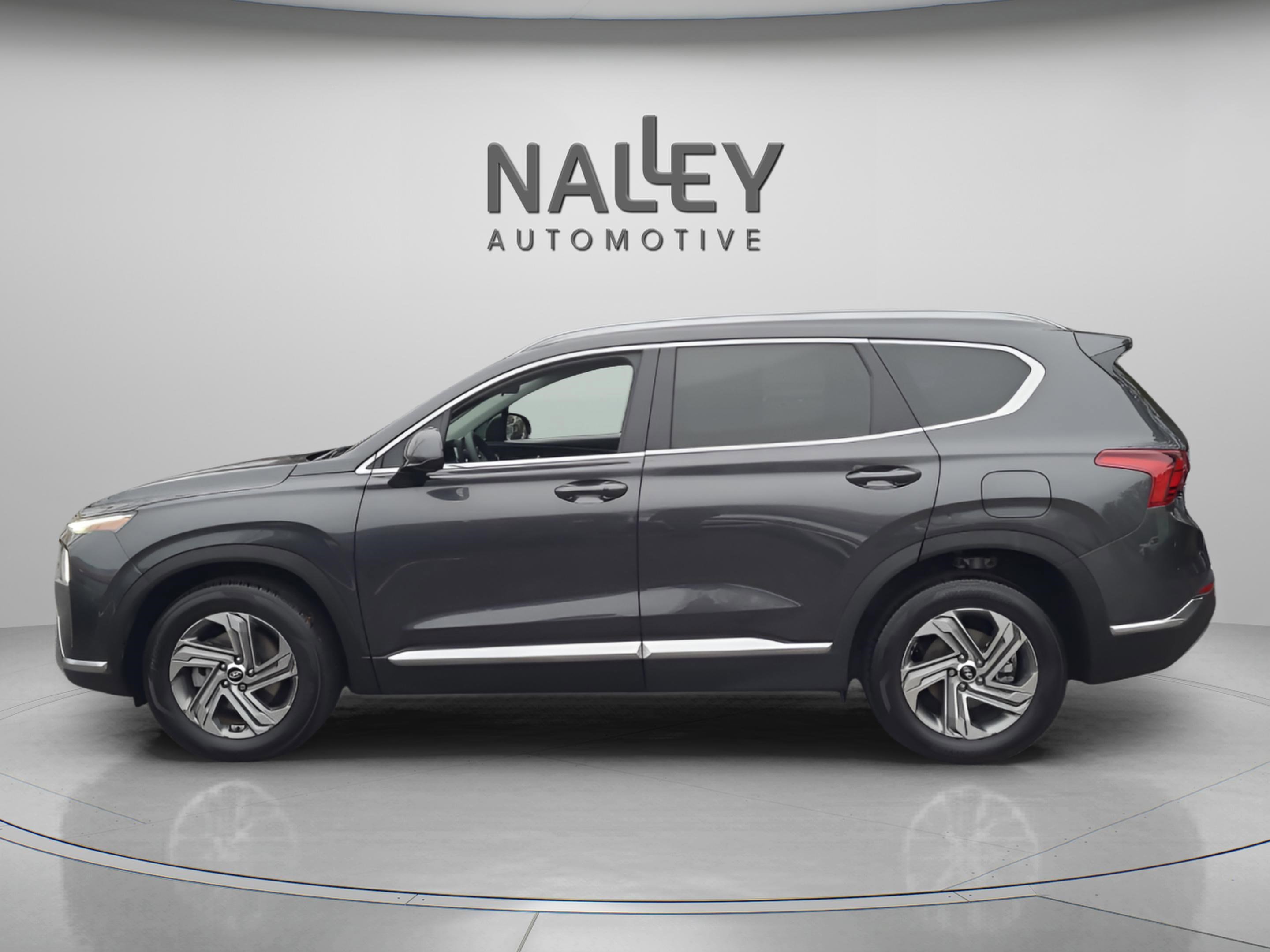 Used 2022 Hyundai Santa Fe SEL w/ Cargo Package image 3