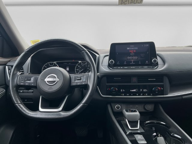 Certified 2023 Nissan Rogue SV w/ SV Premium B Package AWD/4WD image 18