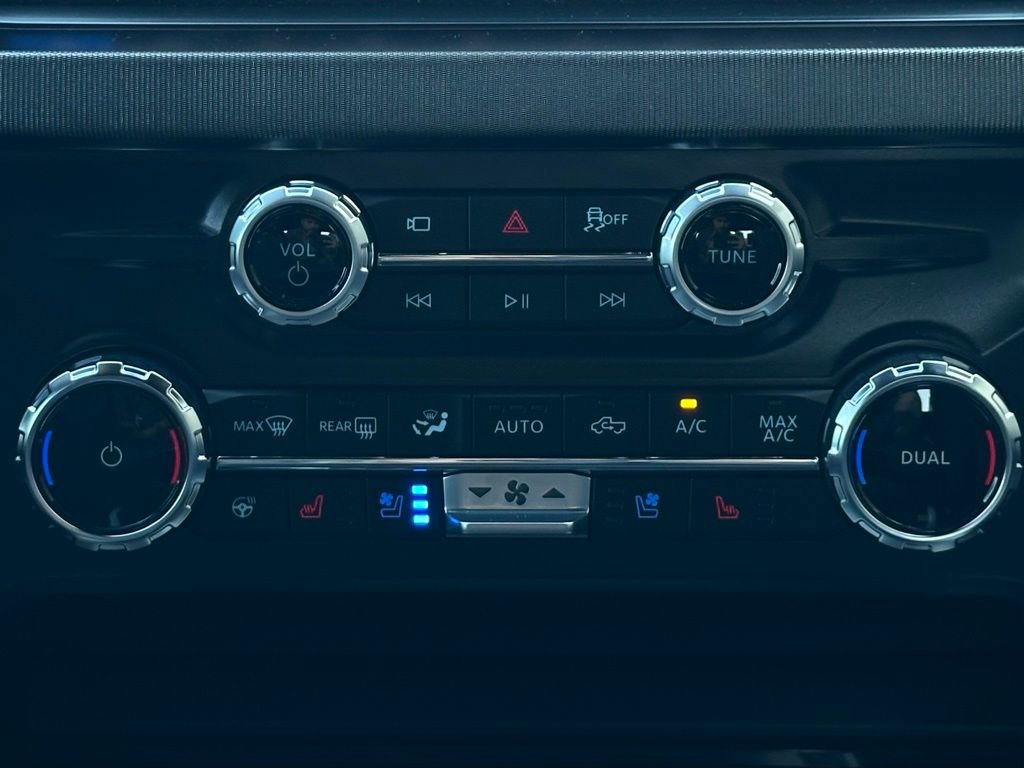 New 2026 Ford F350 Platinum image 40