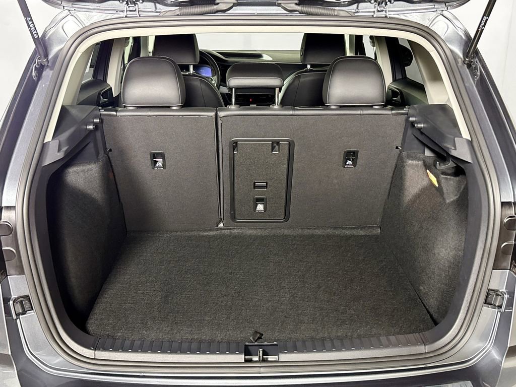 Certified 2023 Volkswagen Taos SEL image 22
