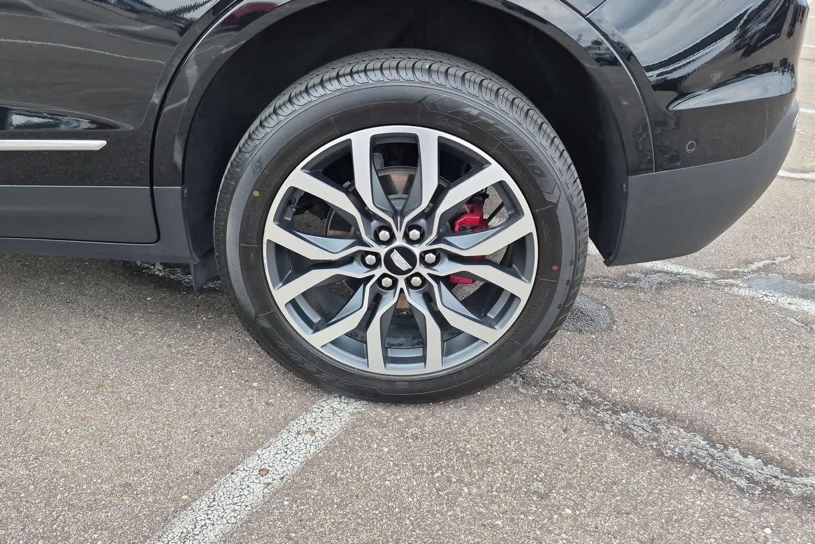 Used 2023 Cadillac XT5 Sportv w/ Platinum Package AWD/4WD image 13