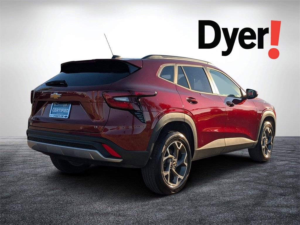 Certified 2025 Chevrolet Trax LT image 3