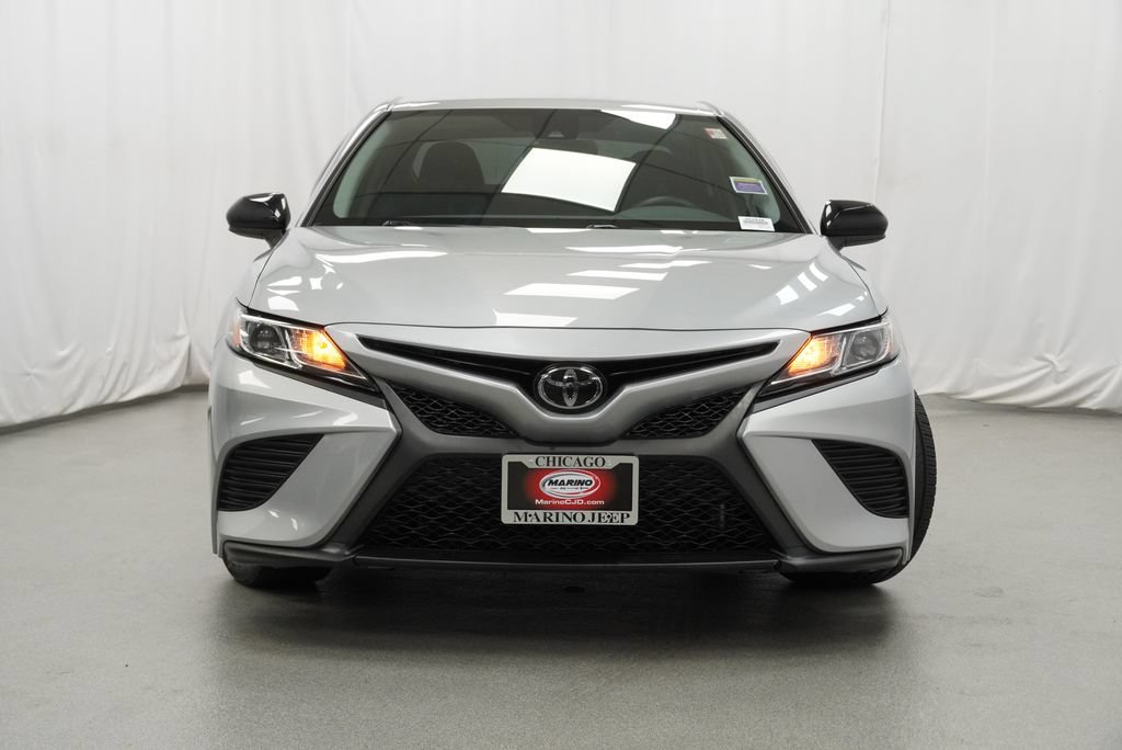 Used 2020 Toyota Camry SE FWD image 8