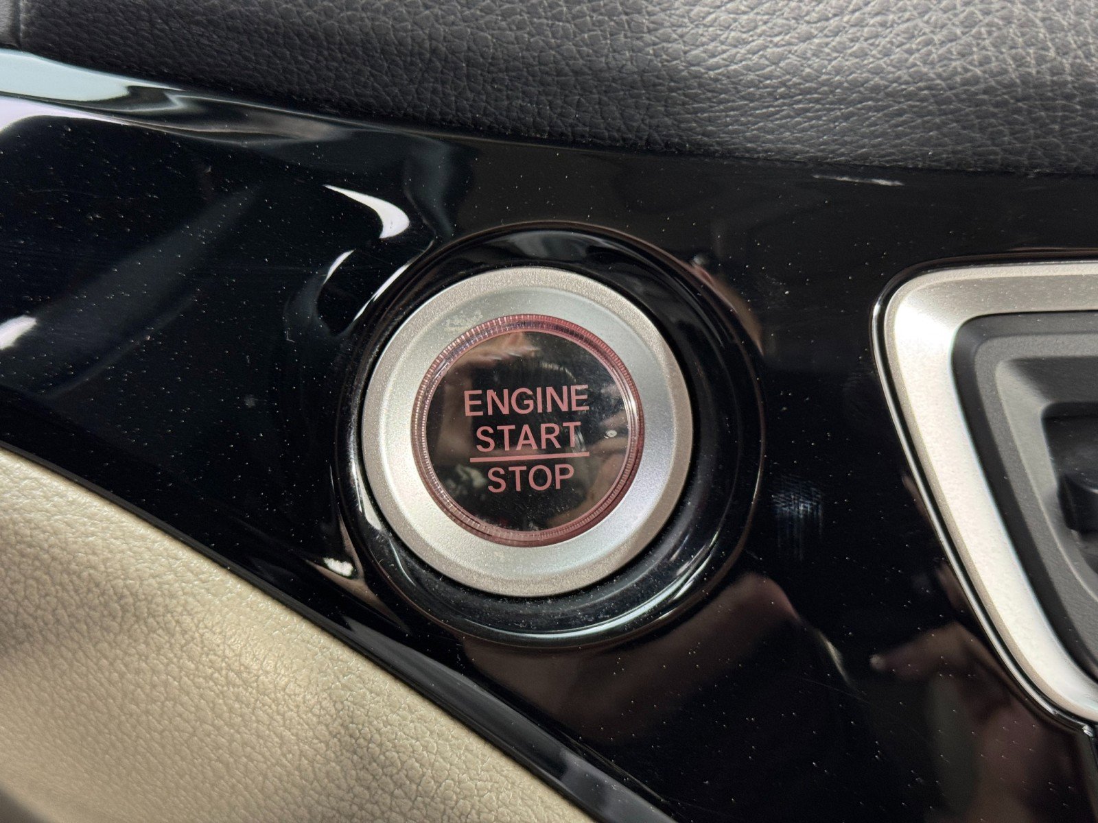 Used 2020 Honda Pilot Touring image 23