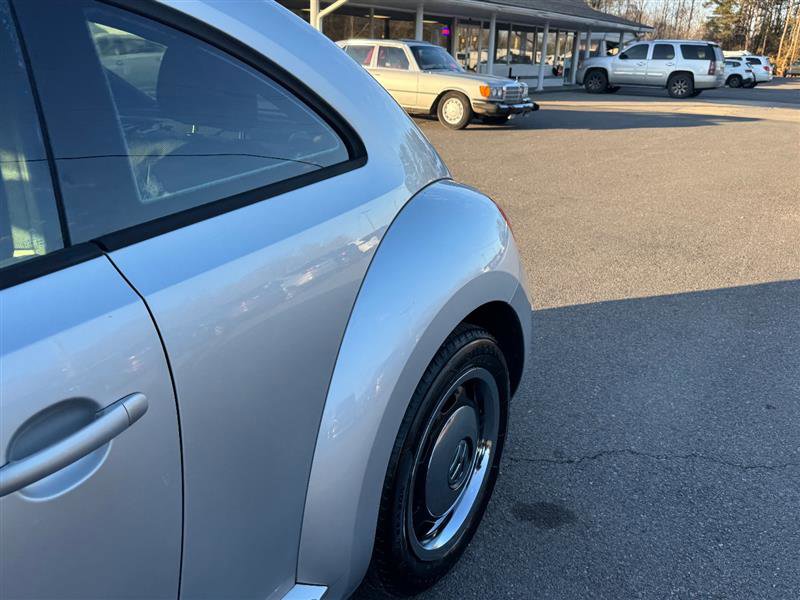 Used 2012 Volkswagen Beetle 2.5 image 16