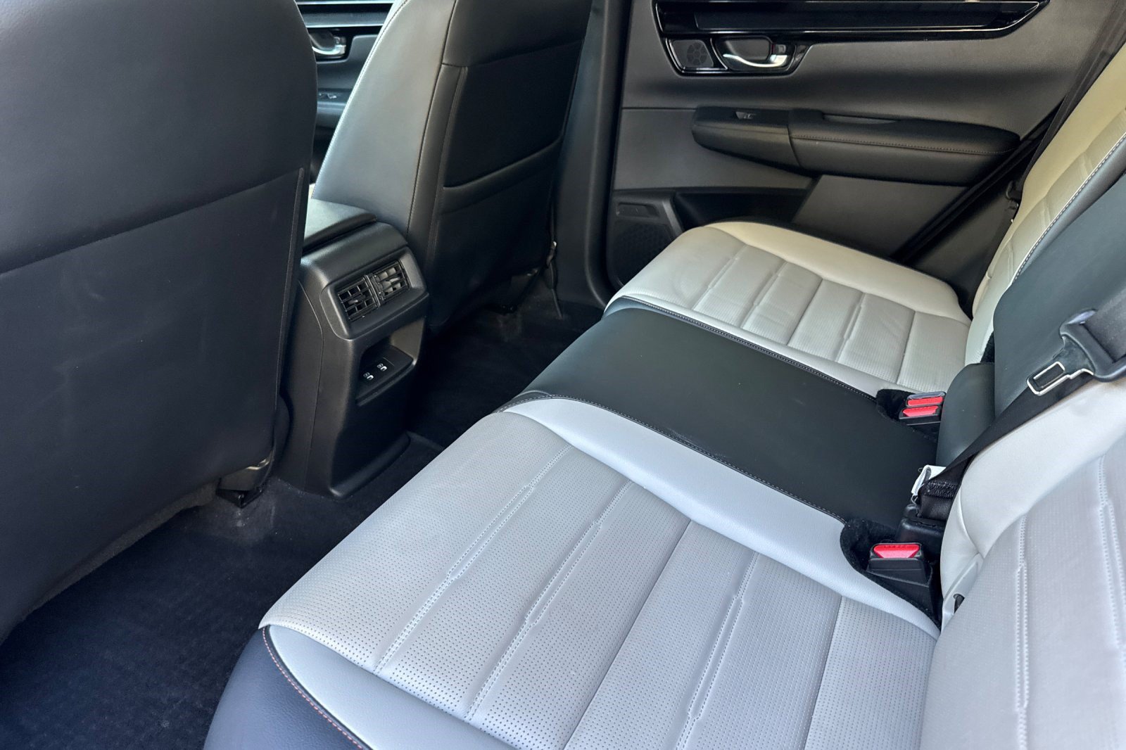 Used 2023 Honda CR-V Sport Touring image 27