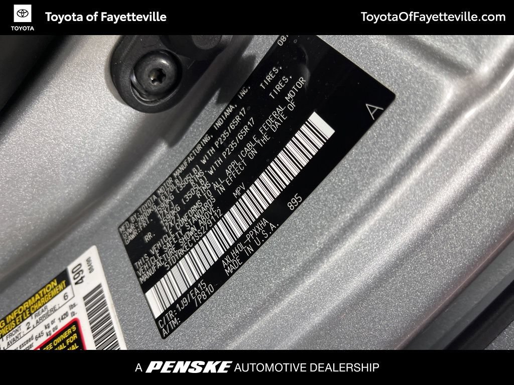 Certified 2025 Toyota Sienna XLE FWD image 39