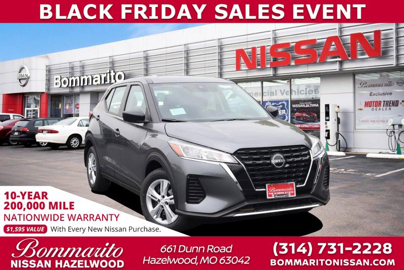 New 2025 Nissan Kicks Play S