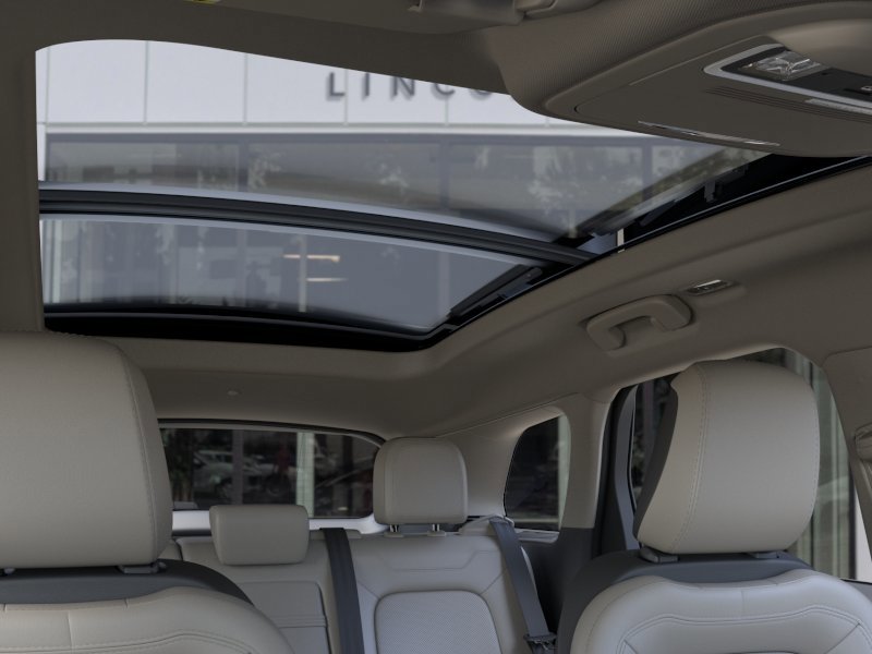 New 2025 Lincoln Corsair Grand Touring w/ Rear Removable Package Tray image 22