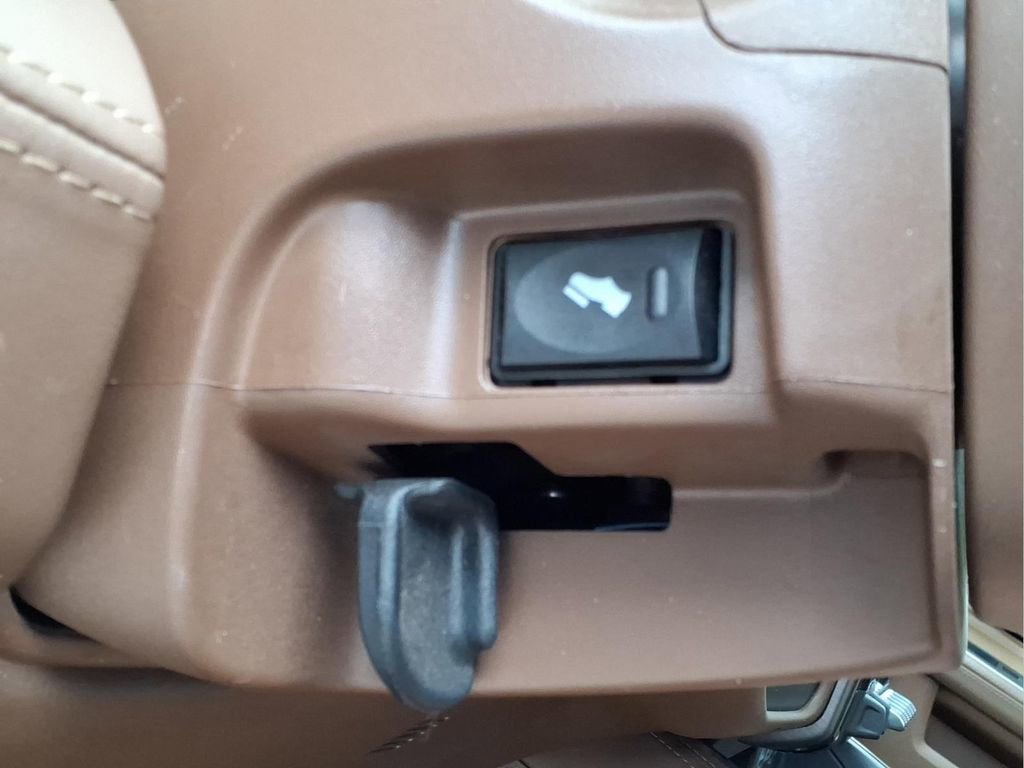 Used 2024 RAM 3500 Limited w/ Safety Group image 26