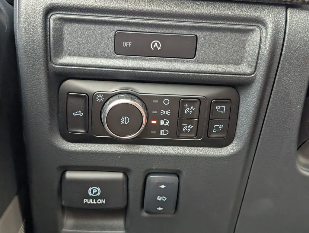 New 2025 Ford F150 Lariat w/ Equipment Group 501A Mid image 16