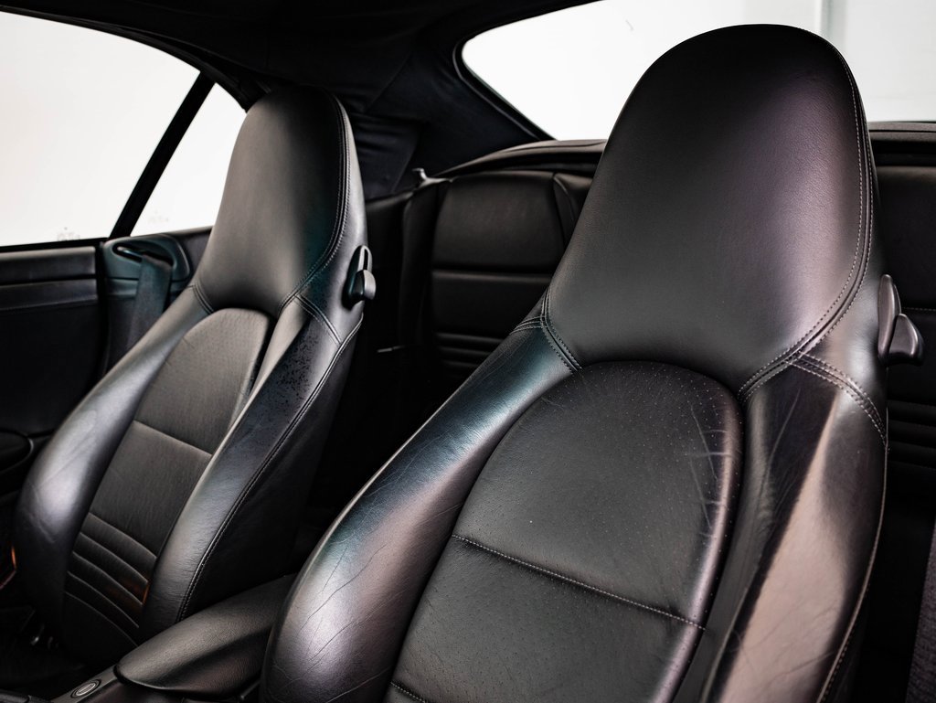 Used 2001 Porsche 911 Carrera 4 image 24