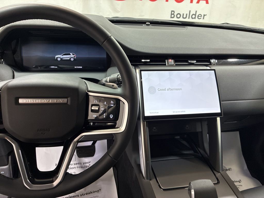 Used 2025 Land Rover Discovery Sport S image 27