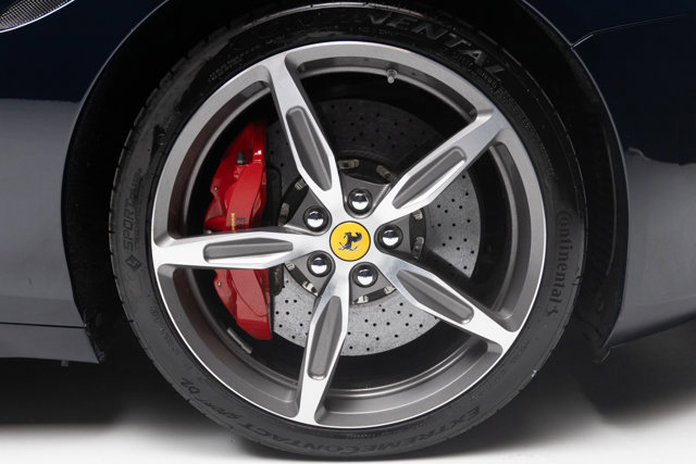 Used 2016 Ferrari California T RWD image 55