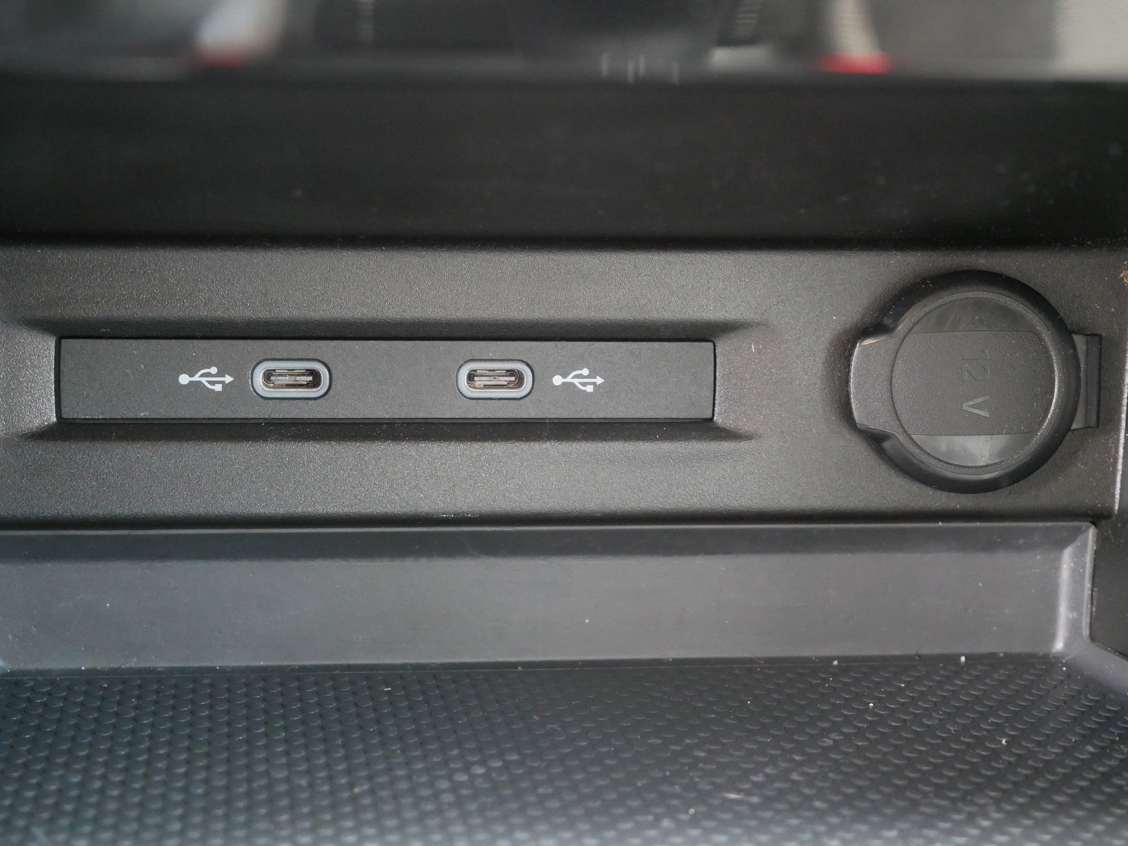 Certified 2023 Volkswagen Taos S image 31