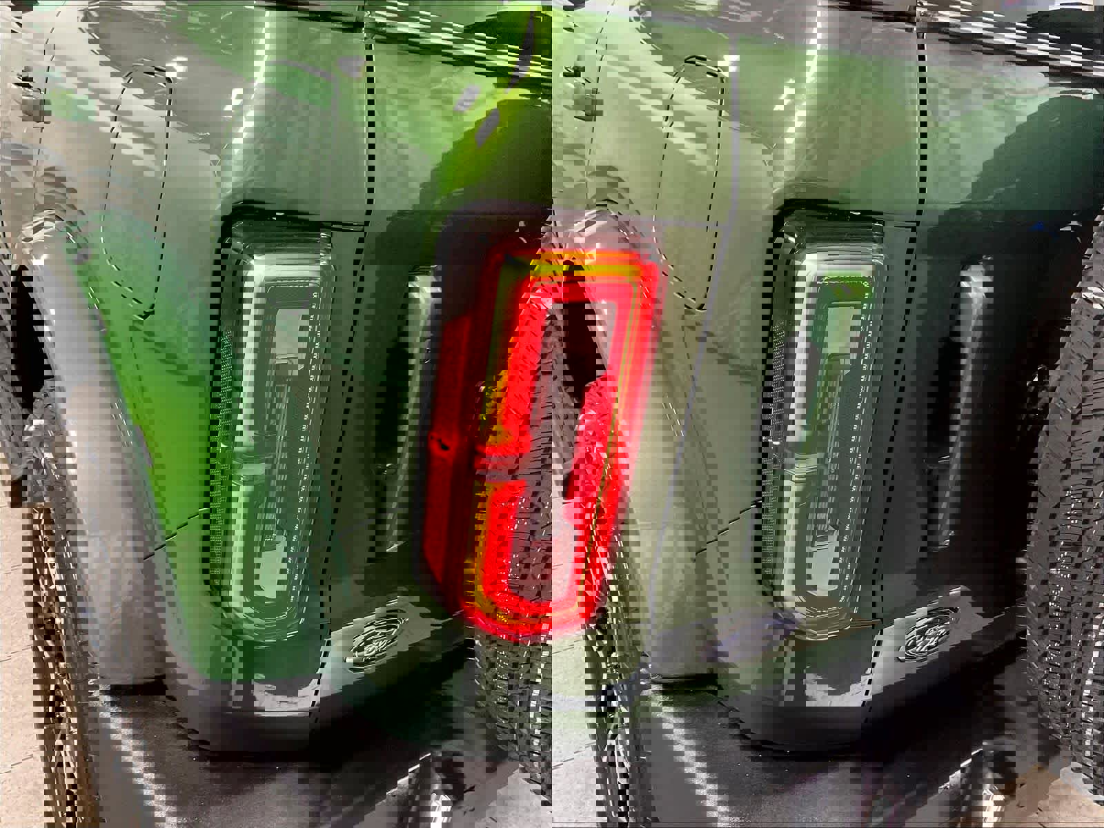 Used 2025 Ford Bronco Outer Banks image 33