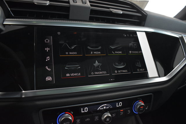 Used 2025 Audi Q3 2.0T Premium Plus w/ Premium Plus Package image 18