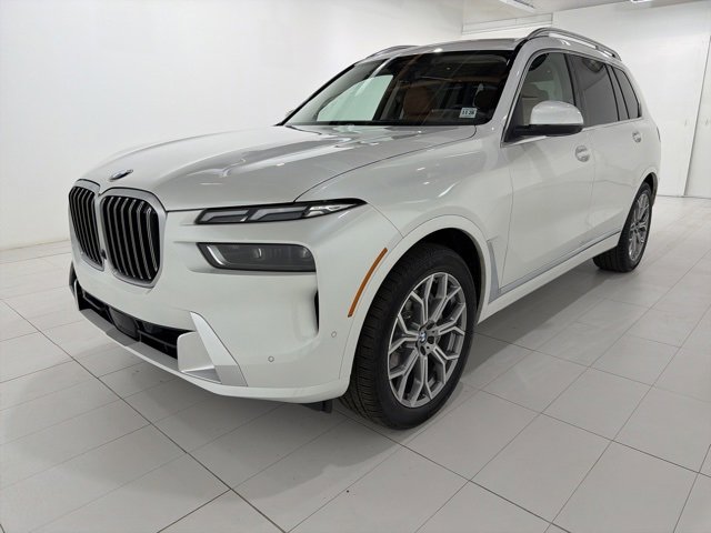 Certified 2024 BMW X7 xDrive40i w/ Premium Package image 1