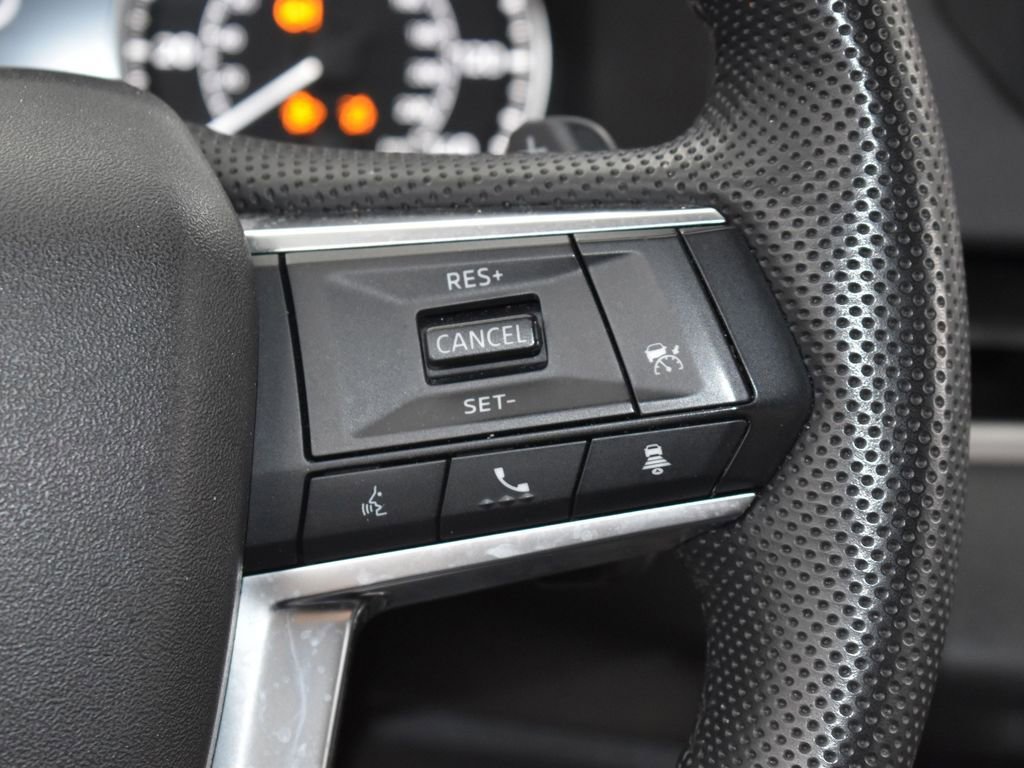 Used 2023 Mitsubishi Outlander SE image 22