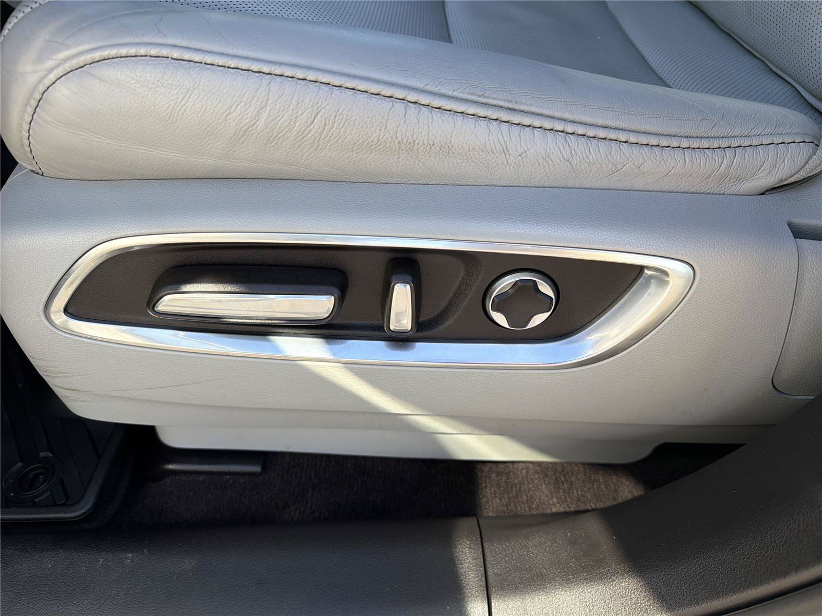 Used 2020 Acura MDX SH-AWD w/ Technology Package image 23